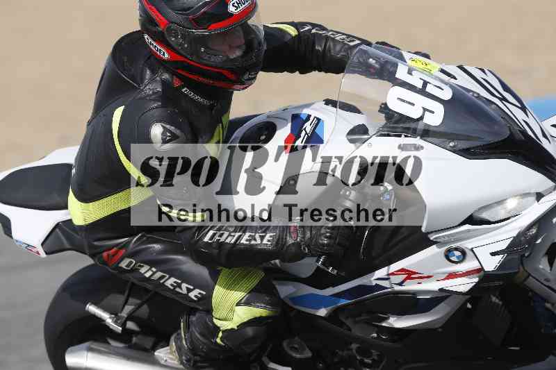 /Archiv-2024/02 29.01.-02.02.2024 Moto Center Thun Jerez/Gruppe gruen-green/95